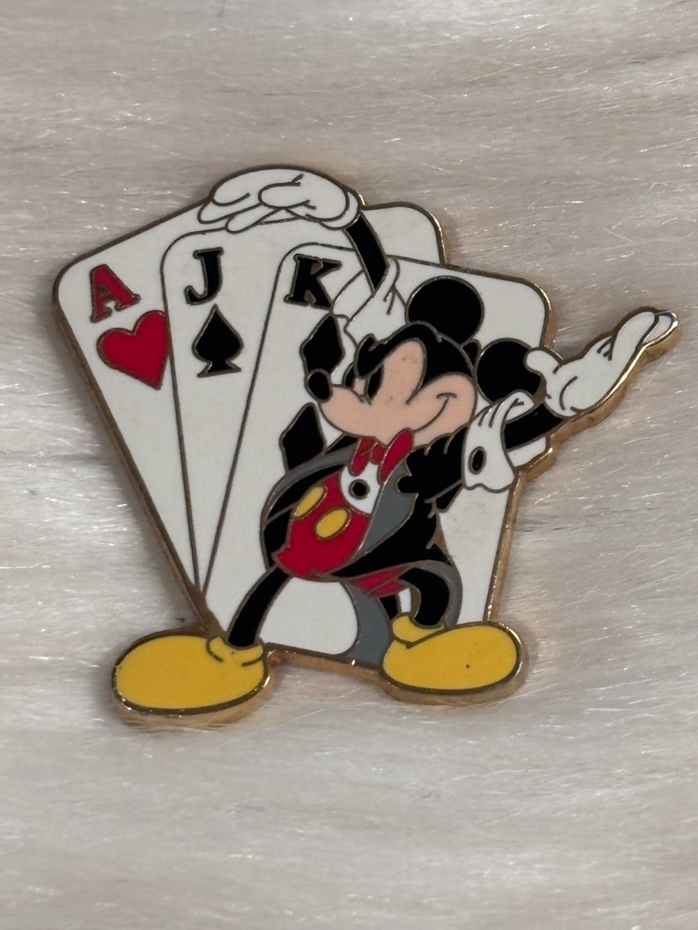 Disney Pin Mickey Through the Years Deluxe Starter Magician Playing Cards